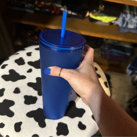 Blue frosted Starbucks Tumbler - Picture 3 of 4
